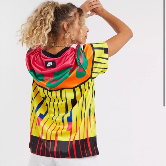 Nike multi print oversized shirt - Picture 1 of 5